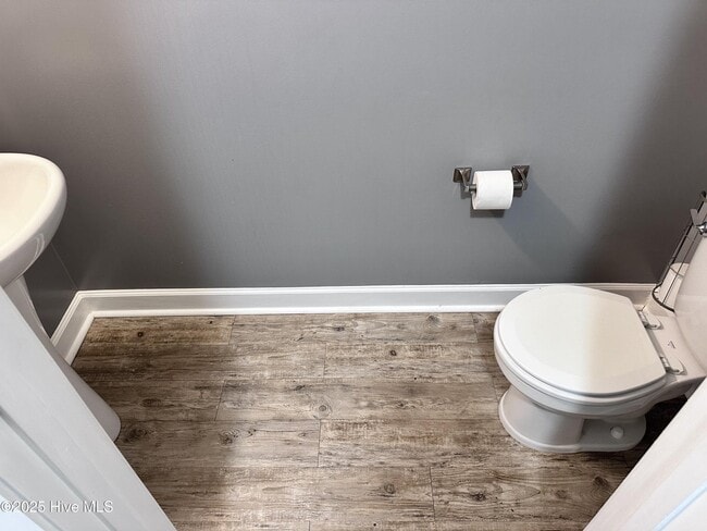 Building Photo - 109 Pennington St