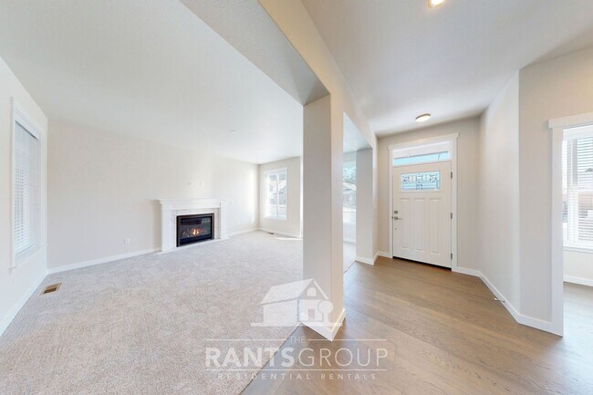 Building Photo - Beautiful Home in Newer Subdivision! Easy freeway access!