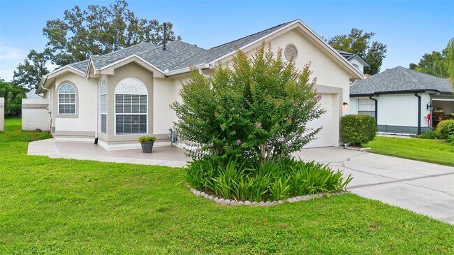 Building Photo - 5730 Parkview Lake Dr