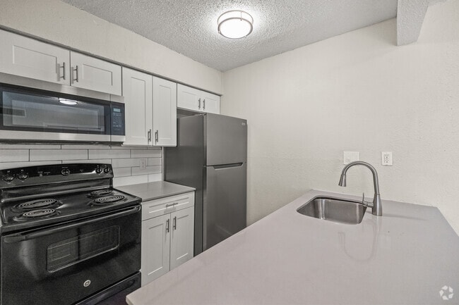 Interior Photo - Chapman