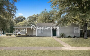 Building Photo - Newly Renovated 3/1 In 38111