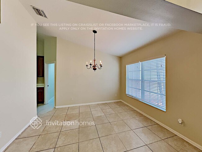 Building Photo - 3321 SW Savona Blvd