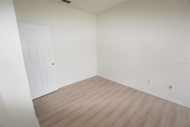 Building Photo - 14855 Hawksmoor Run Cir