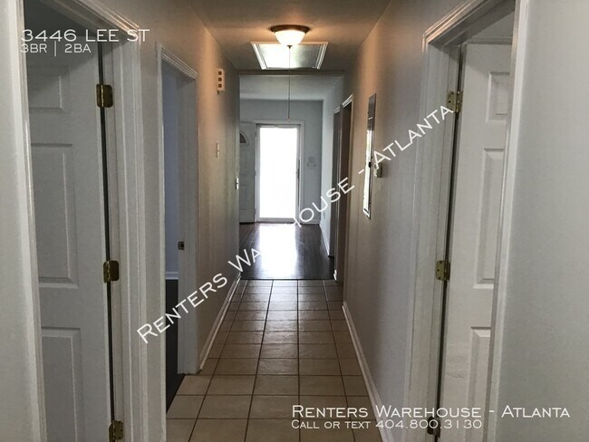 Building Photo - Charming 3 Bedroom near Airport and Virgin...