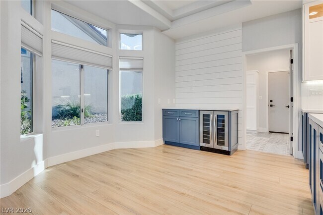 Building Photo - 2508 Sandilands Dr