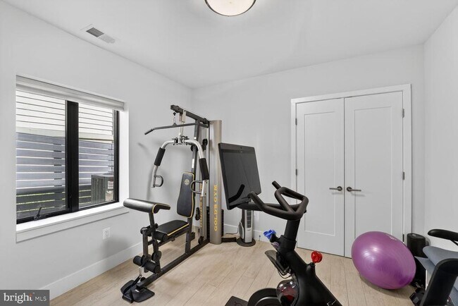 Building Photo - 5310 Dorsett Pl NW