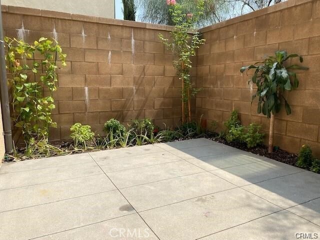 Building Photo - 105 Outwest