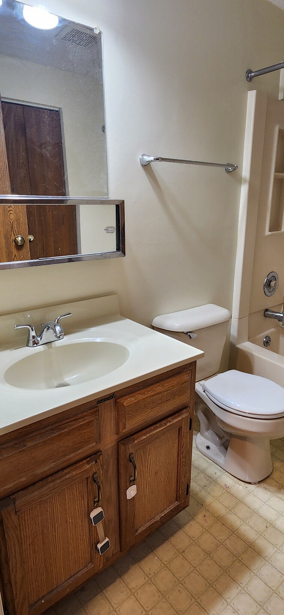 Building Photo - 226 Allison Ave