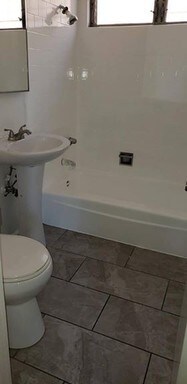 Building Photo - 754 E 84th St