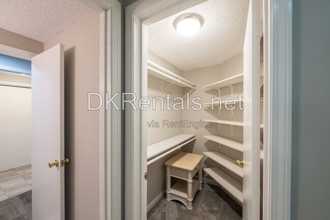 Building Photo - 3067 Steeplechase Dr