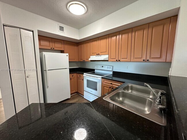 Building Photo - 17602 NW 25th Ave