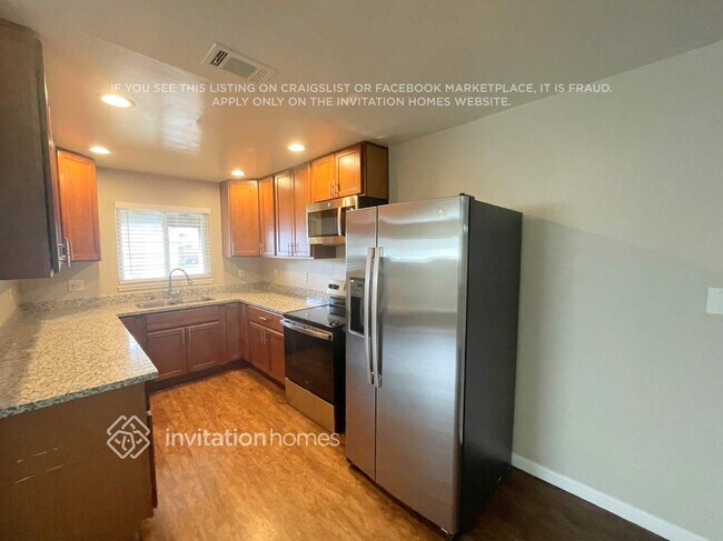 Building Photo - 231 N West St