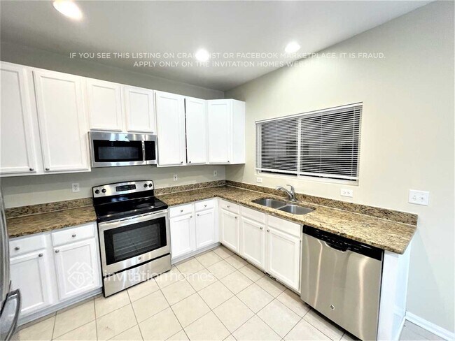 Building Photo - 5135 Pelican St