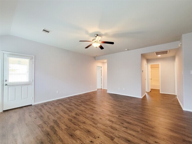 Building Photo - 5443 Dunsmore Harbor Ln