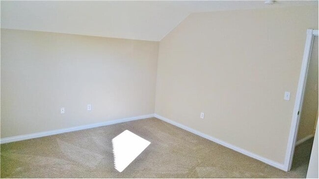 Building Photo - 1523 Singh St