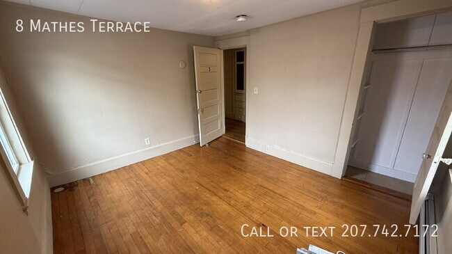Building Photo - 8 Mathes Terrace