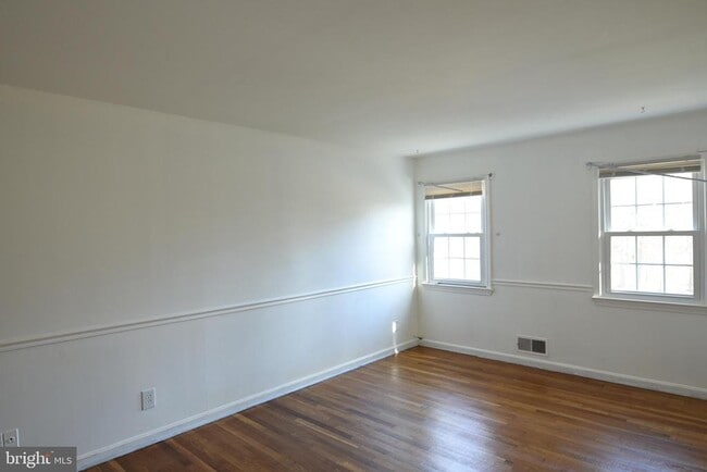 Building Photo - 4036 Trapp Rd