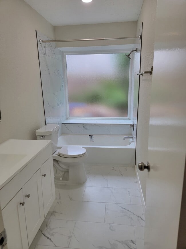 Building Photo - 6311 Diamond Rock Dr