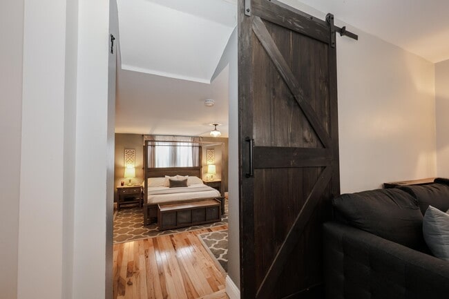 Building Photo - 395 Critchett Rd