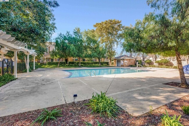 Building Photo - 4579 Mangrove Dr