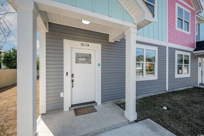 Building Photo - 503 30th Ave N