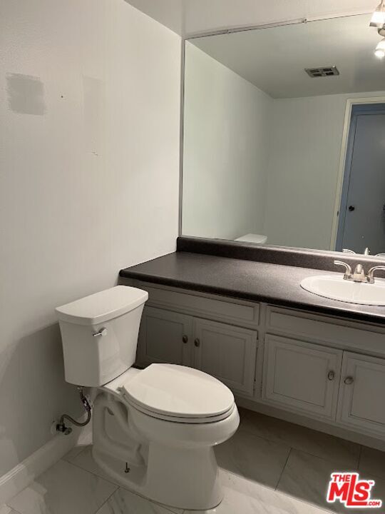 Building Photo - 5115 Kester Ave