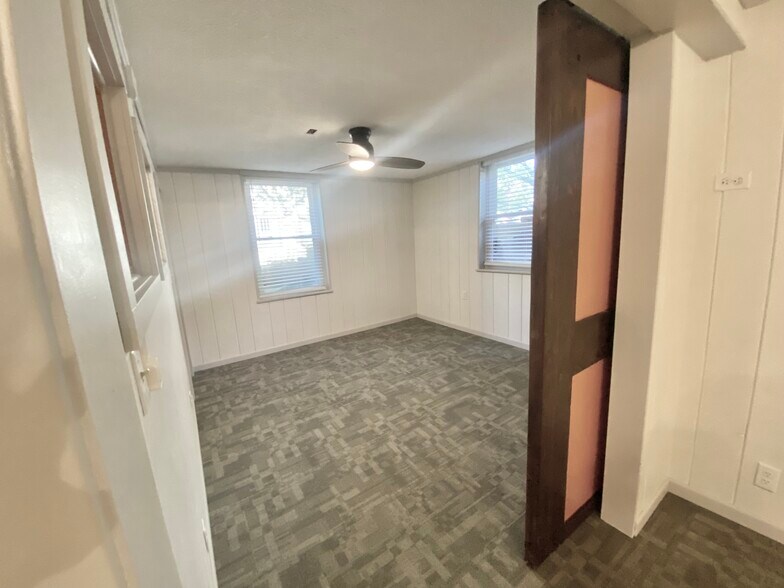 Building Photo - 2326 B St