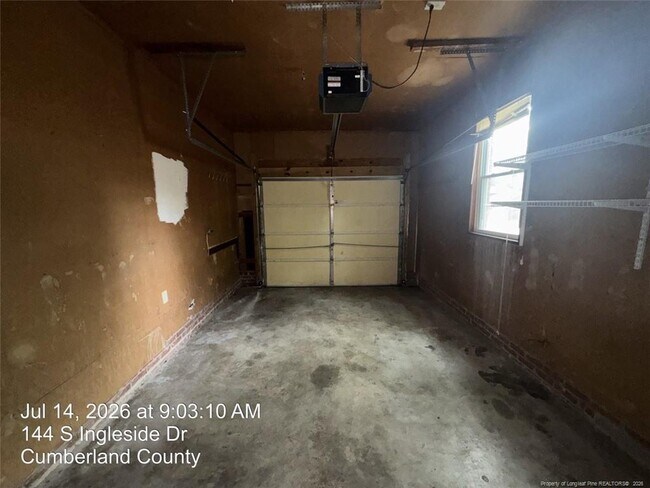 Building Photo - 144 S Ingleside Dr