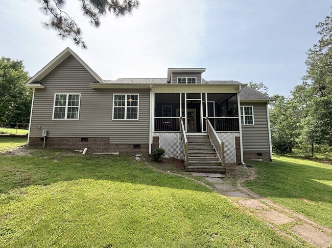 Building Photo - 476 Clearwater Harbor