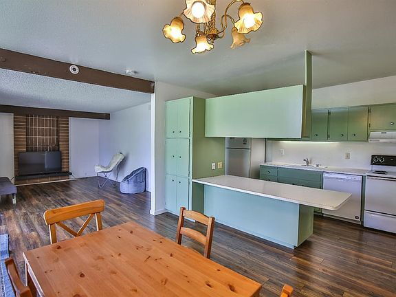 Building Photo - "Charming 3-Bedroom Home with Granite Touc...