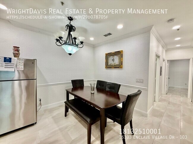 Building Photo - 16303 Enclave Village Dr