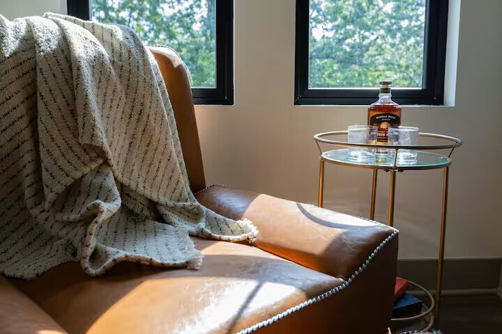 Building Photo - 18115 Nottingham Rd