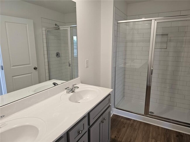 Building Photo - 281 Kenoot Dr