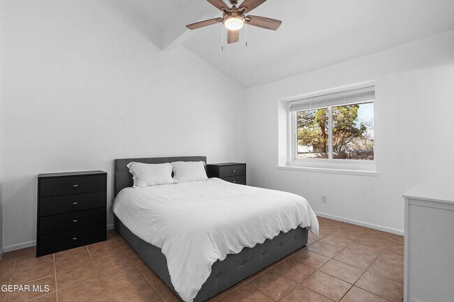 Building Photo - 1029 Chiricahua Dr