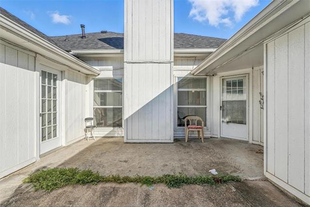 Building Photo - 2711 Primrose Ln