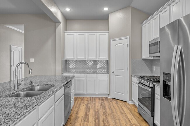 Building Photo - 11107 Lulu Ln