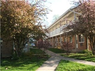 Carriage House Exterior - Carriage House Apartments