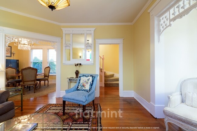 Building Photo - 750 N 75th St