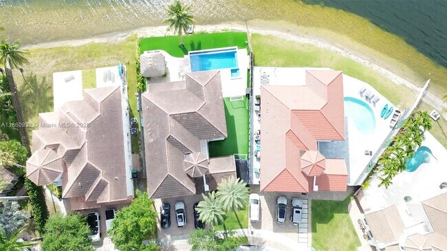 Building Photo - 7031 NW 113th Ct