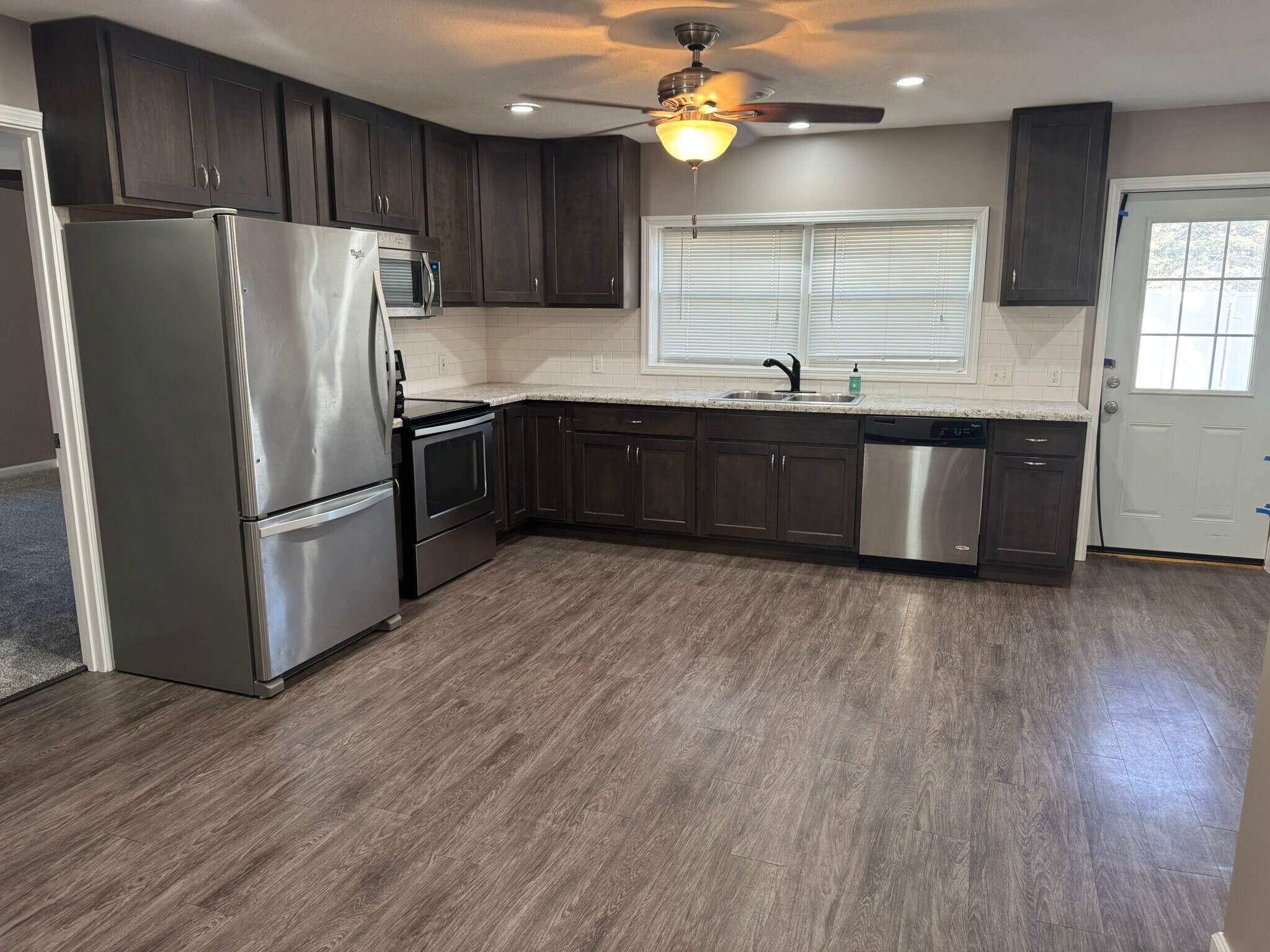 Building Photo - 1311 Devils Glen Rd