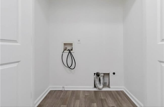 Building Photo - 3541 Parc Cir SW