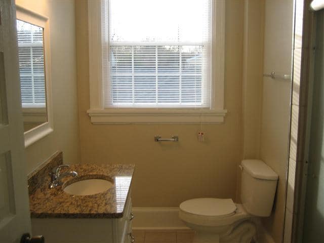 Building Photo - 611 Washington St