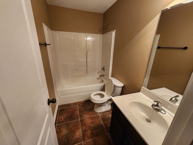 Building Photo - 987 S Ash Ridge Dr