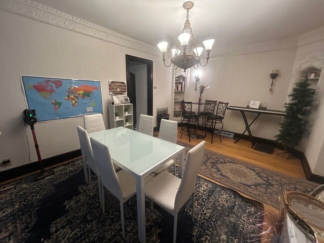 Interior Photo - 2550 Lake