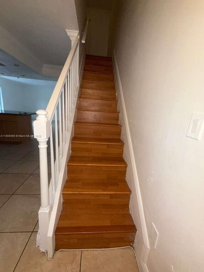 Building Photo - 2660 W 76th St