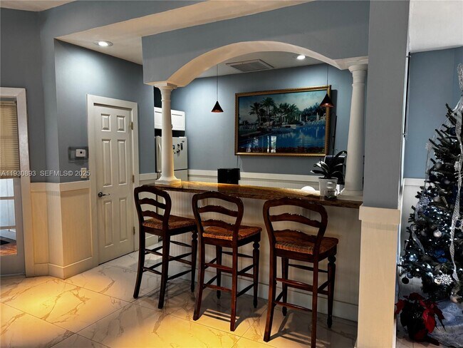 Building Photo - 17500 NW 67th Pl