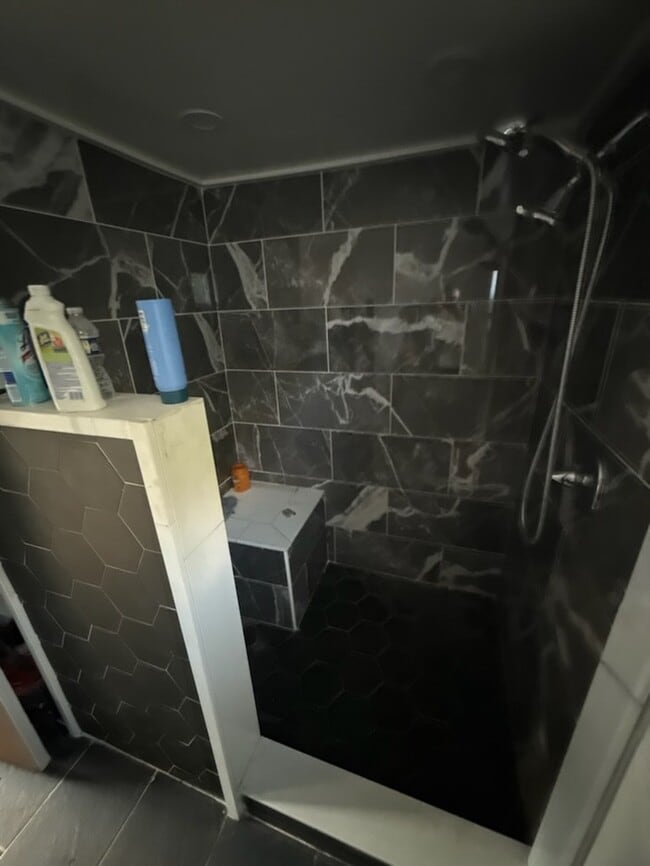 Building Photo - Mobile home - owner will finance