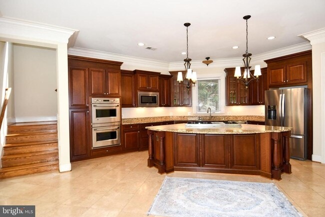 Building Photo - 7104 Old Dominion Dr