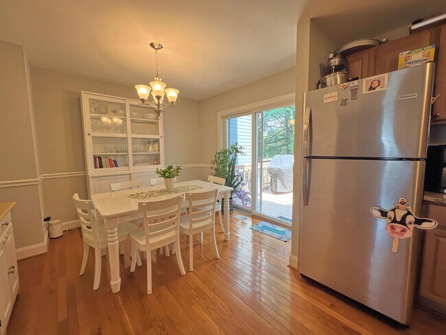 Building Photo - 950 Barton Oaks Pl