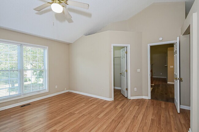 Building Photo - 2695 Chadwick Ln NW